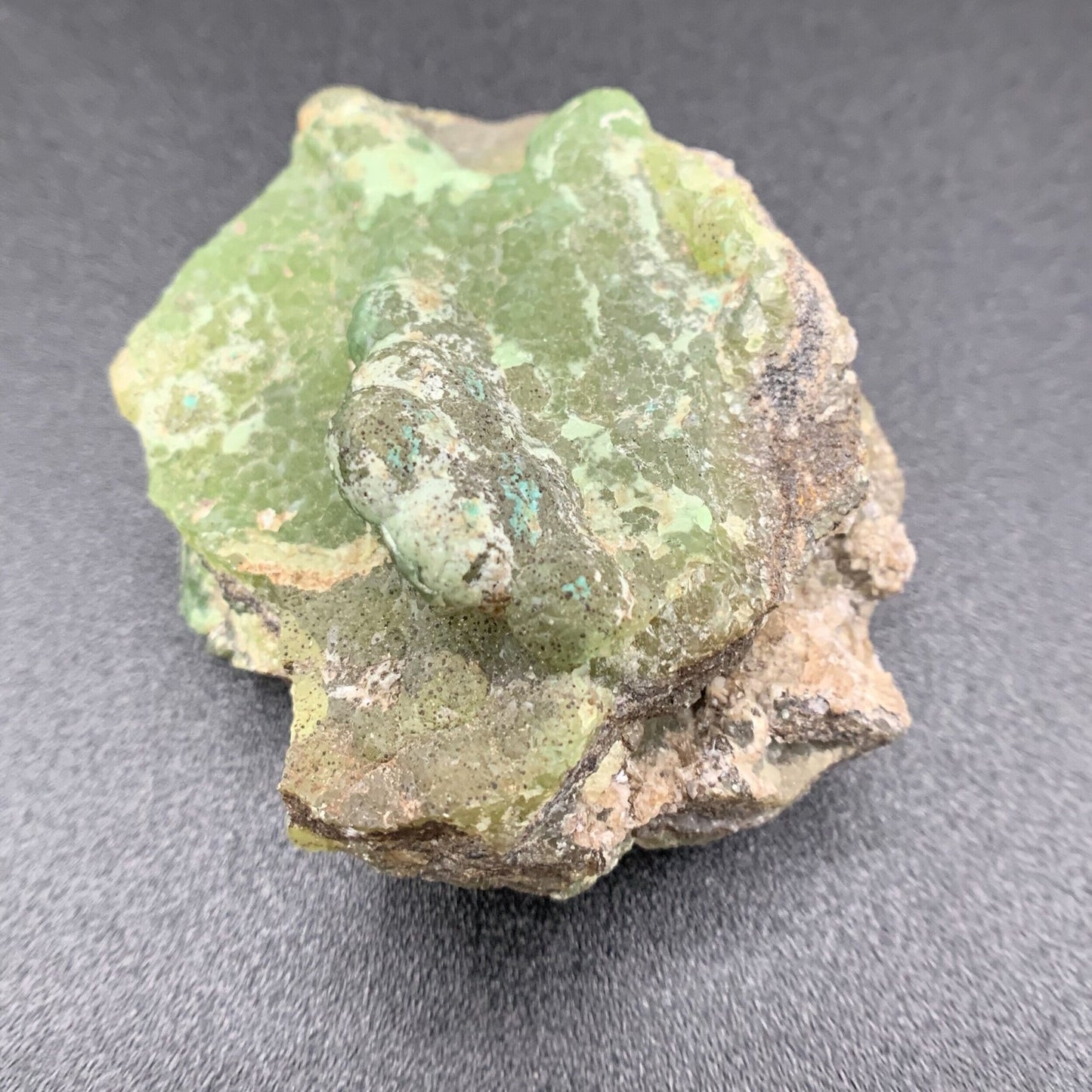 Smithsonite - Healing Stone Beings