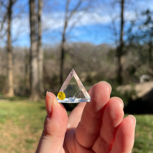 Quartz Channeling Triangle - Healing Stone Beings