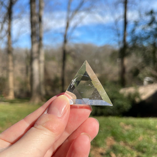 Quartz Channeling Triangle - Healing Stone Beings