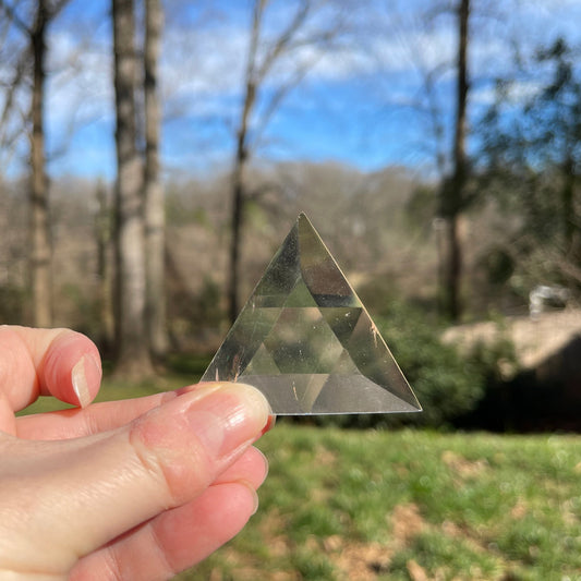 Quartz Channeling Triangles - Healing Stone Beings